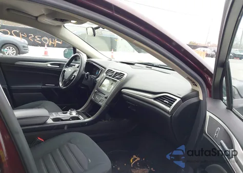 2017 Ford Fusion Se z USA, uszkodzony, nr VIN 3FA6P0H79HR411874